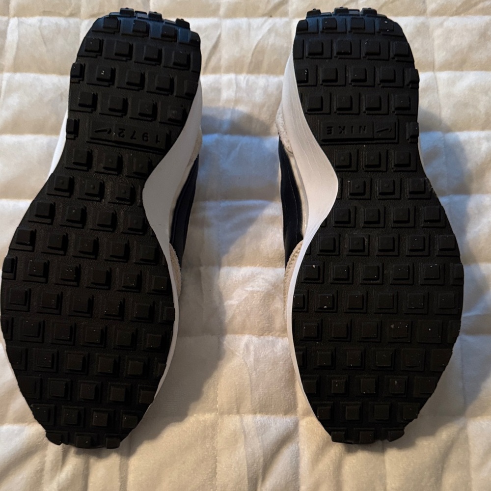 Nike White and Beige Athletic Shoes - Picture 4 of 4